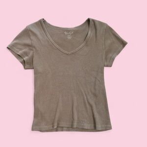 Urban Outfitters V-Neck Ribbed Tee